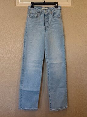 Levi's Ribcage Straight Full Length Jeans - Light Blue